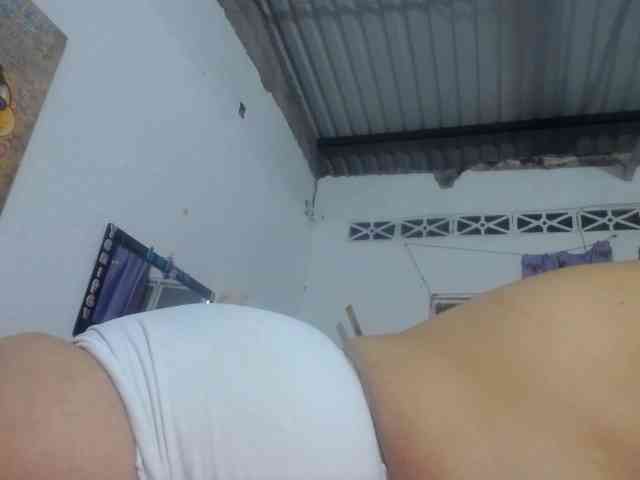 maturehornykinky webcam