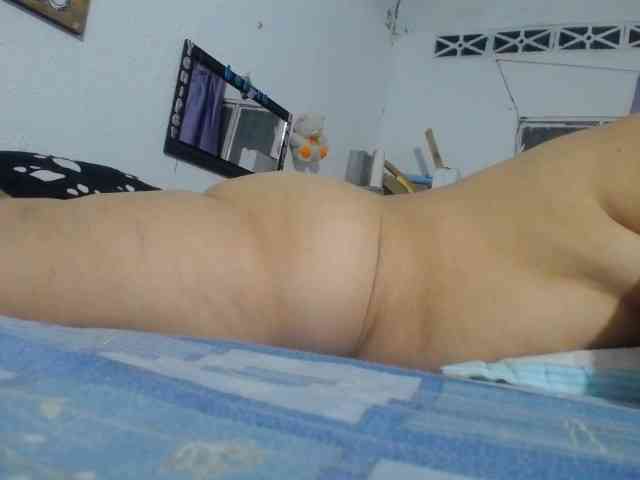 maturehornykinky webcam