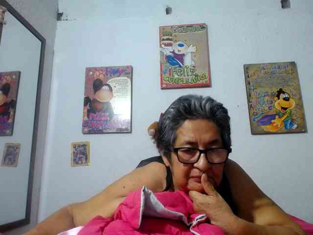 maturehornykinky webcam