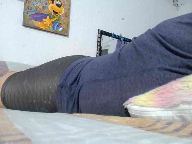 maturehornykinky webcam