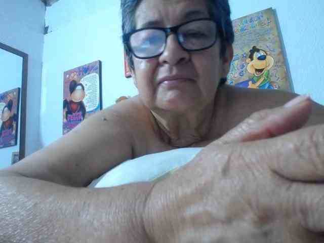 maturehornykinky webcam