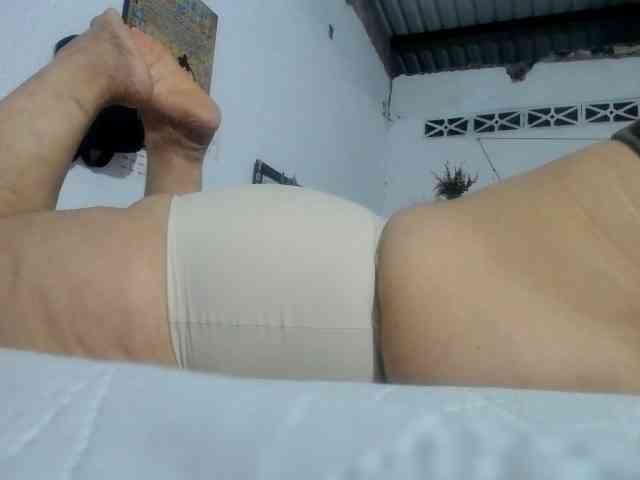 maturehornykinky webcam