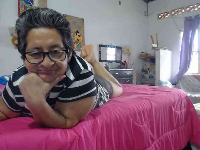 maturehornykinky webcam