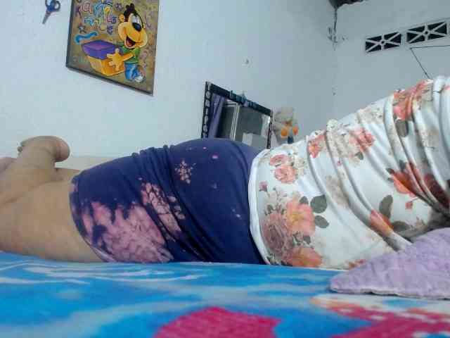 maturehornykinky webcam