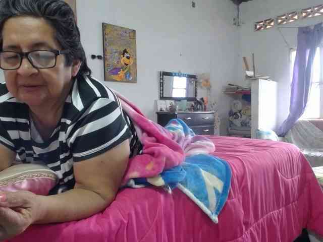 maturehornykinky webcam