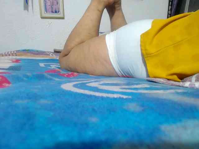 maturehornykinky webcam