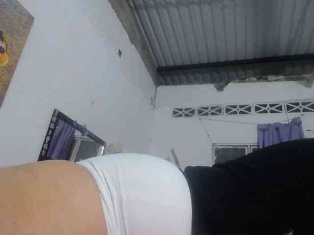 maturehornykinky webcam