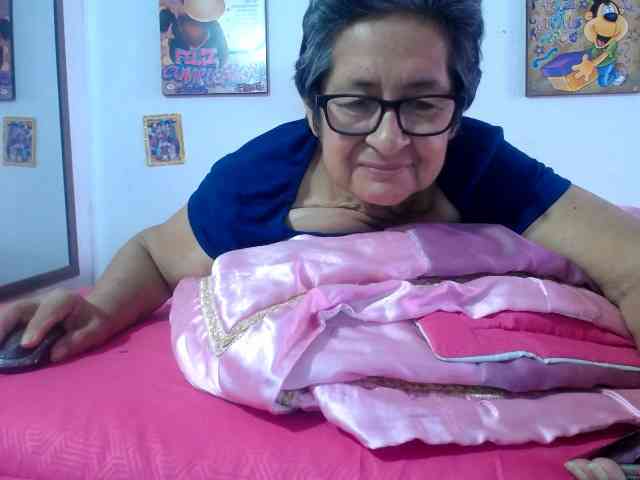 maturehornykinky webcam