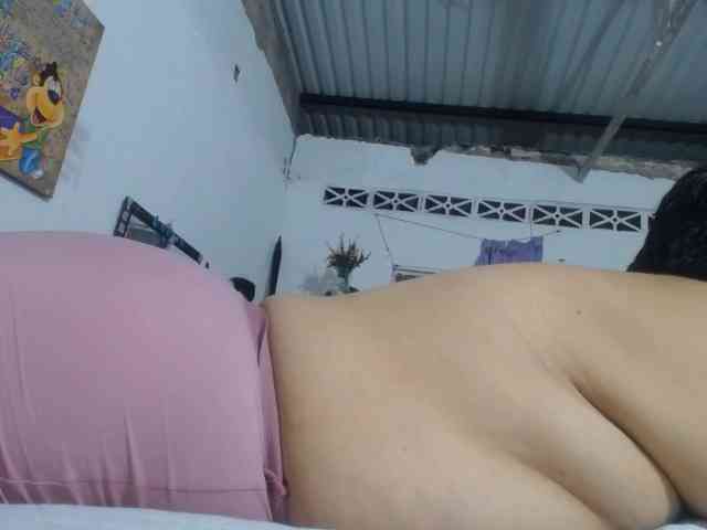 maturehornykinky webcam