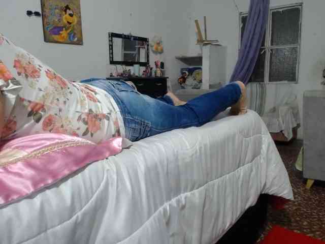 maturehornykinky webcam