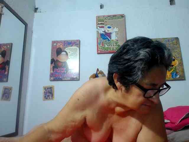 maturehornykinky webcam