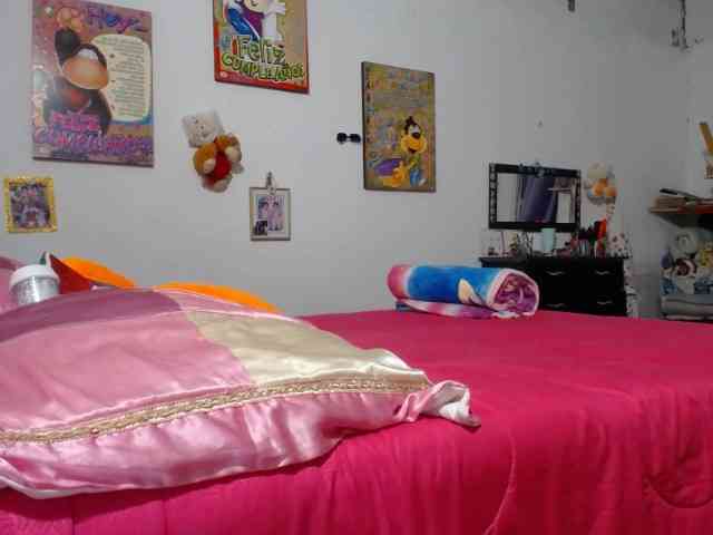 maturehornykinky webcam