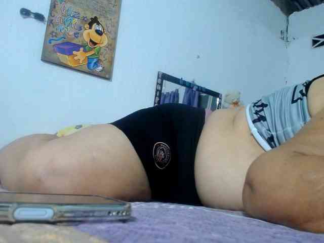 maturehornykinky webcam