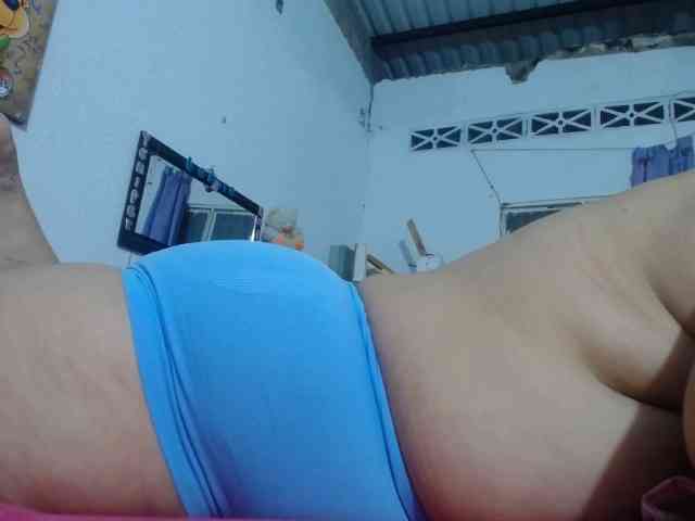 maturehornykinky webcam