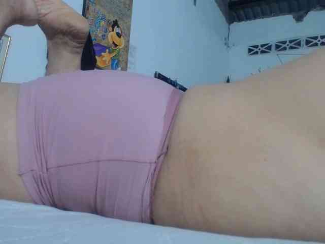 maturehornykinky webcam