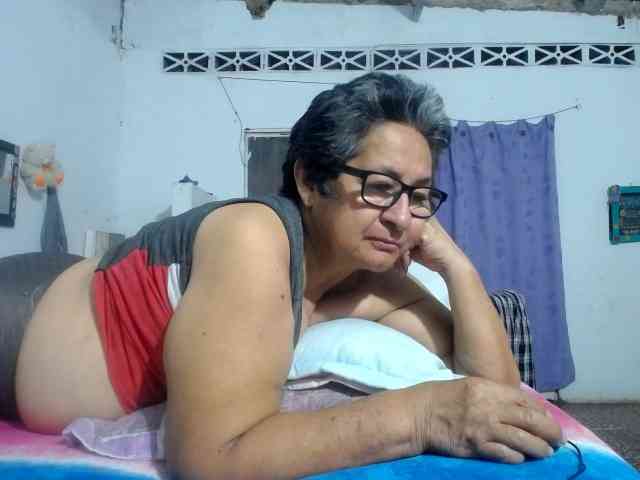 maturehornykinky webcam