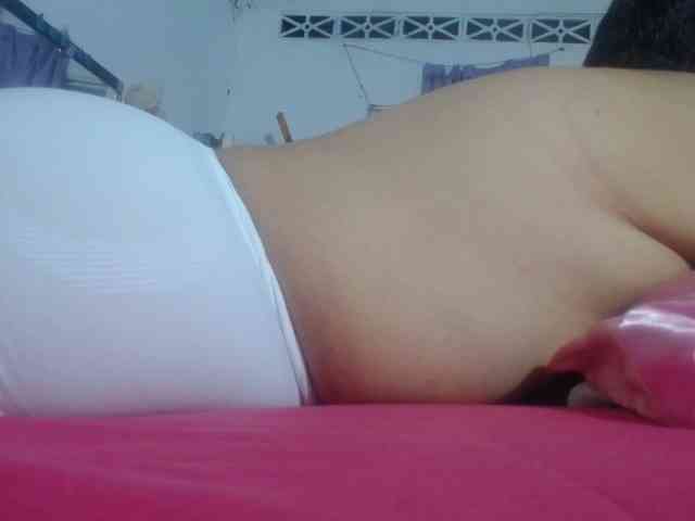 maturehornykinky webcam