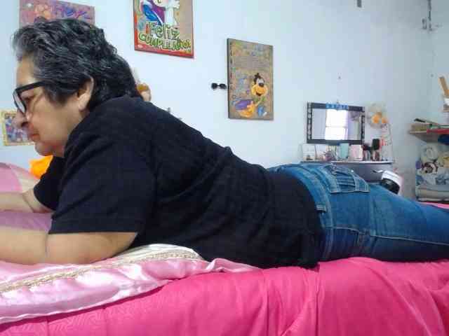 maturehornykinky webcam