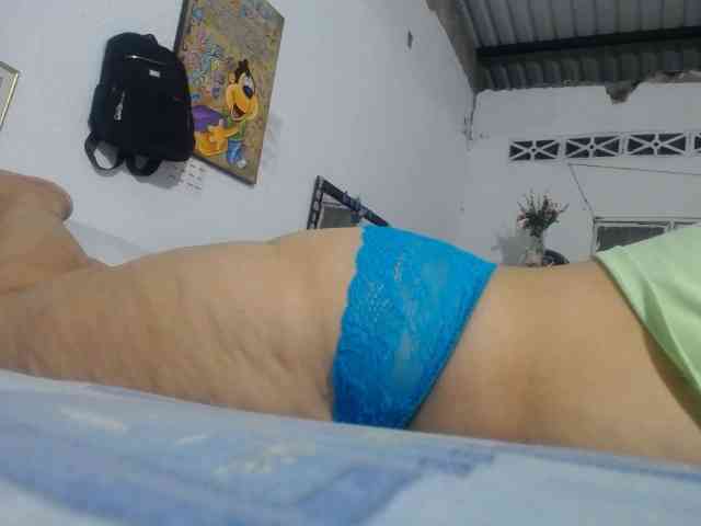 maturehornykinky webcam