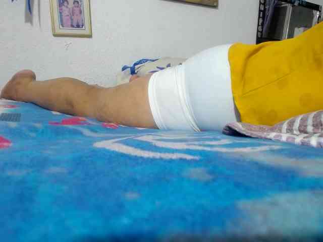 maturehornykinky webcam