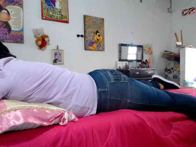 maturehornykinky webcam