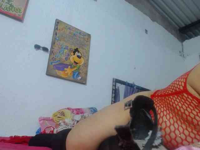 maturehornykinky webcam