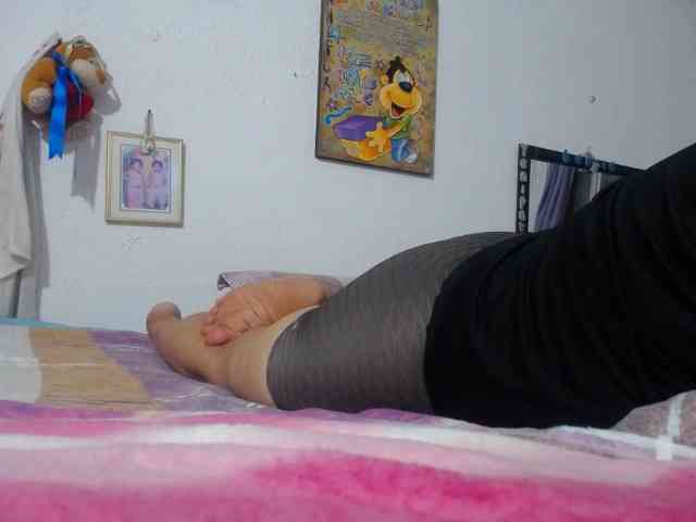 maturehornykinky webcam