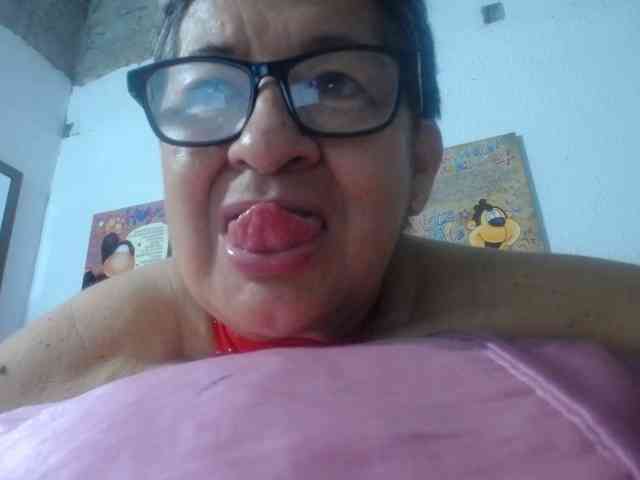 maturehornykinky webcam