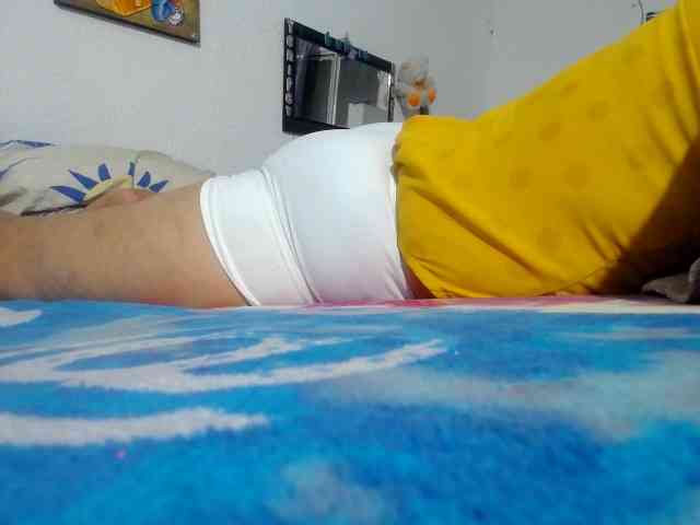 maturehornykinky webcam