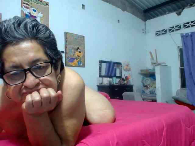 maturehornykinky webcam