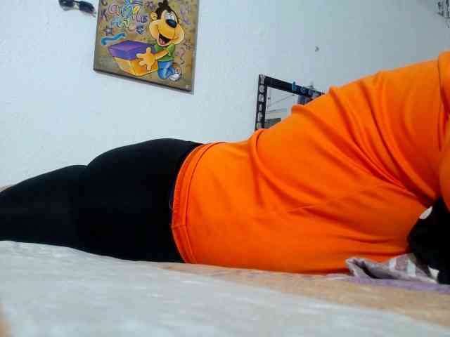 maturehornykinky webcam
