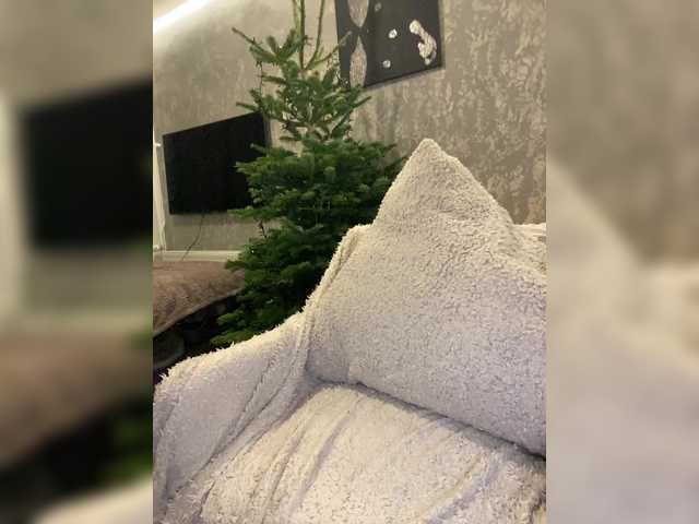 TianaCharmi's BongaCams show and profile