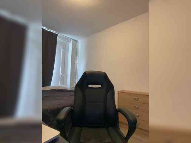 TianaCharmi webcam