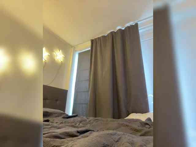 TianaCharmi webcam