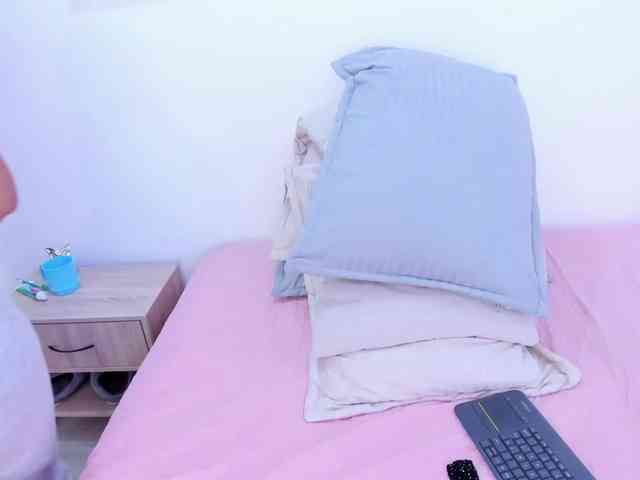 VeronicaSpencer webcam