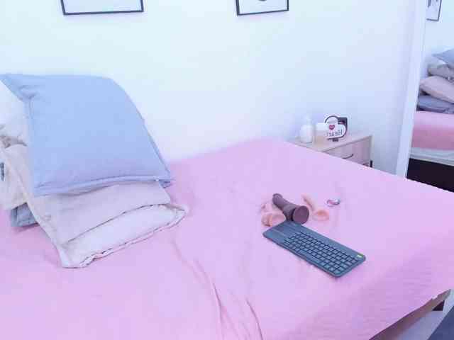 VeronicaSpencer webcam