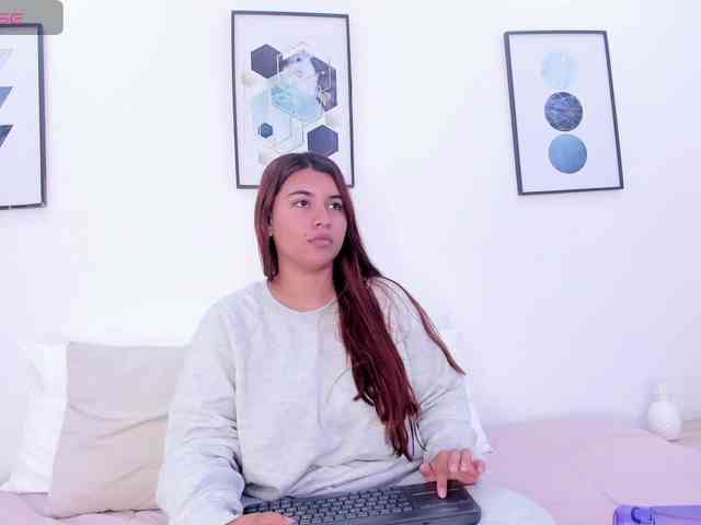 VeronicaSpencer webcam