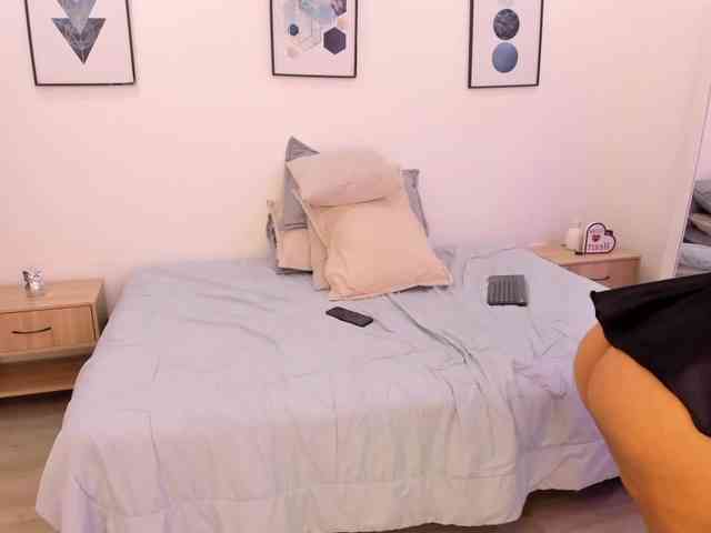 VeronicaSpencer webcam