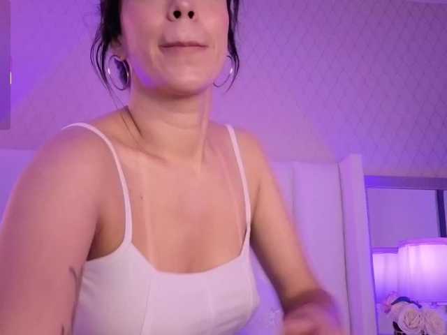 CristalHeart's BongaCams show and profile