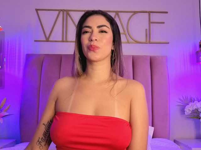 CristalHeart's BongaCams show and profile