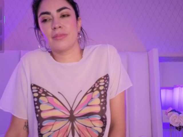 CristalHeart's BongaCams show and profile