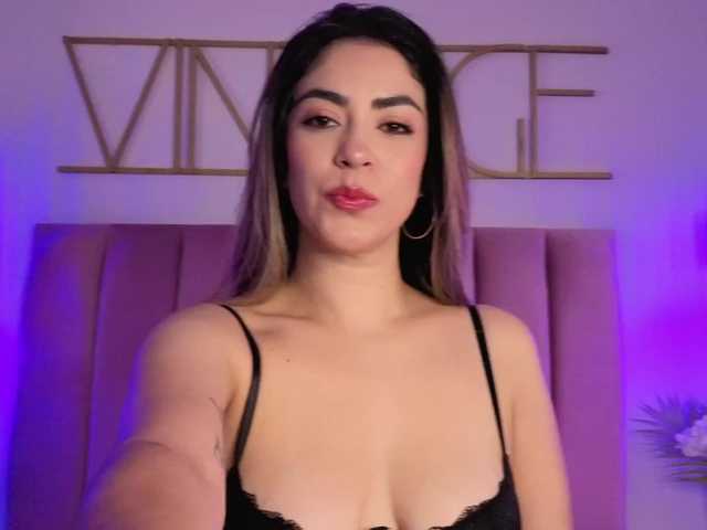 CristalHeart's BongaCams show and profile