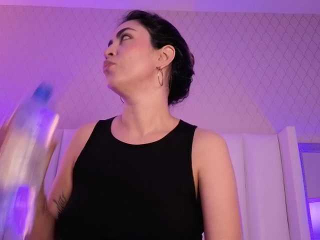 CristalHeart's BongaCams show and profile