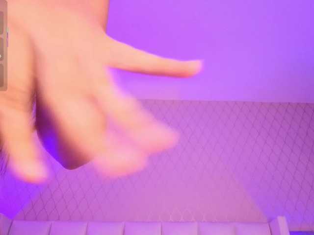 CristalHeart's BongaCams show and profile