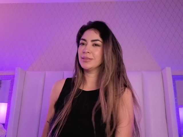 CristalHeart's BongaCams show and profile