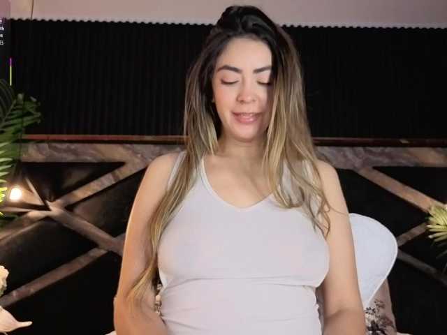 CristalHeart's BongaCams show and profile