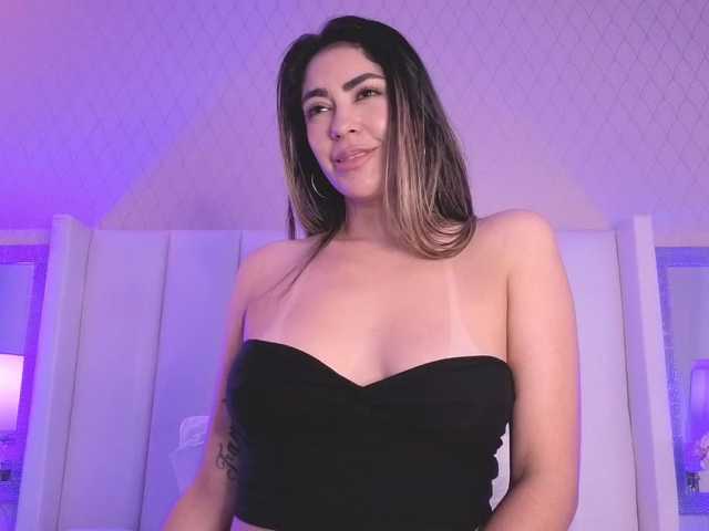 CristalHeart's BongaCams show and profile