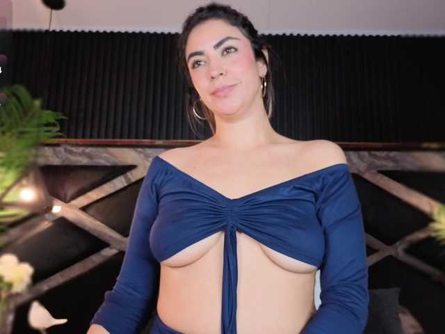 CristalHeart's BongaCams show and profile