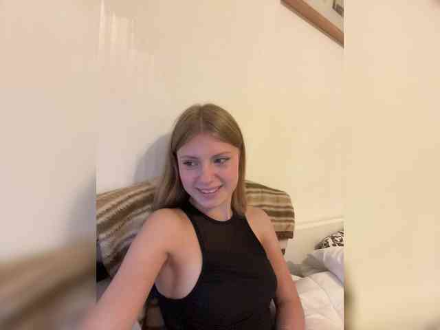 MarinaLuxy webcam