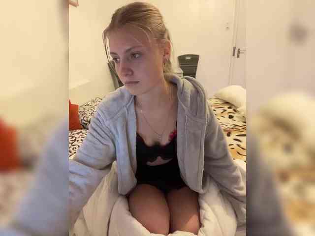 MarinaLuxy webcam